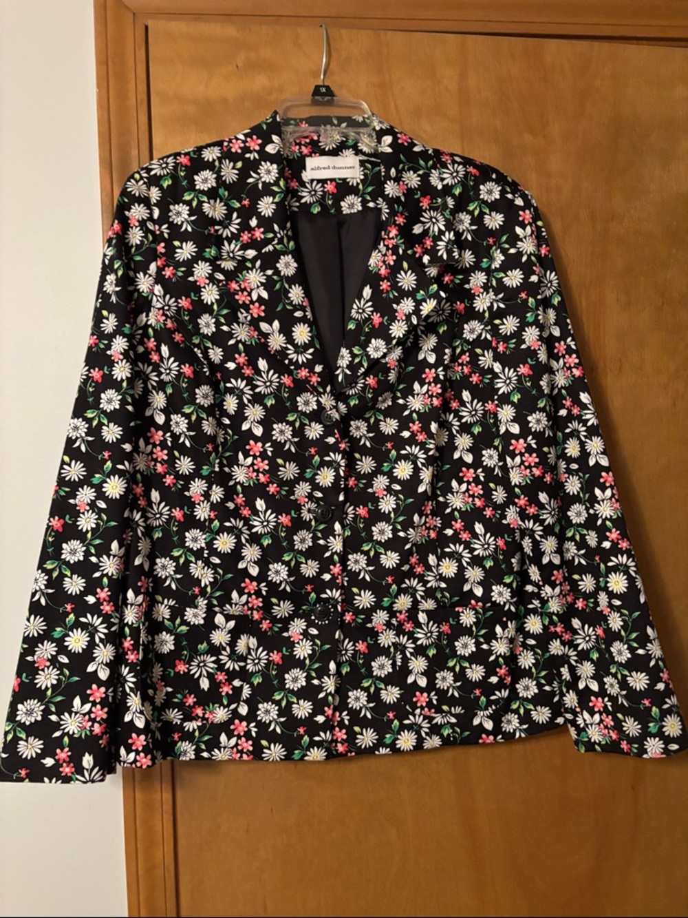Alfred Dunner Black Floral Blazer with White Daisies and Pink Accents